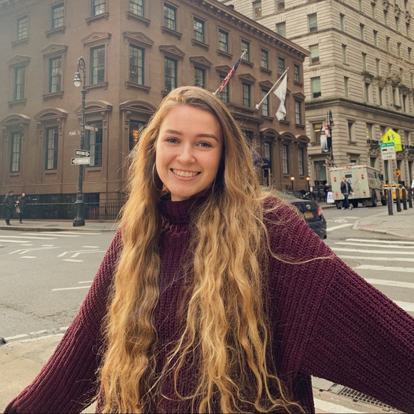 Meet your Posher, Nicki - Picture 5 of 8